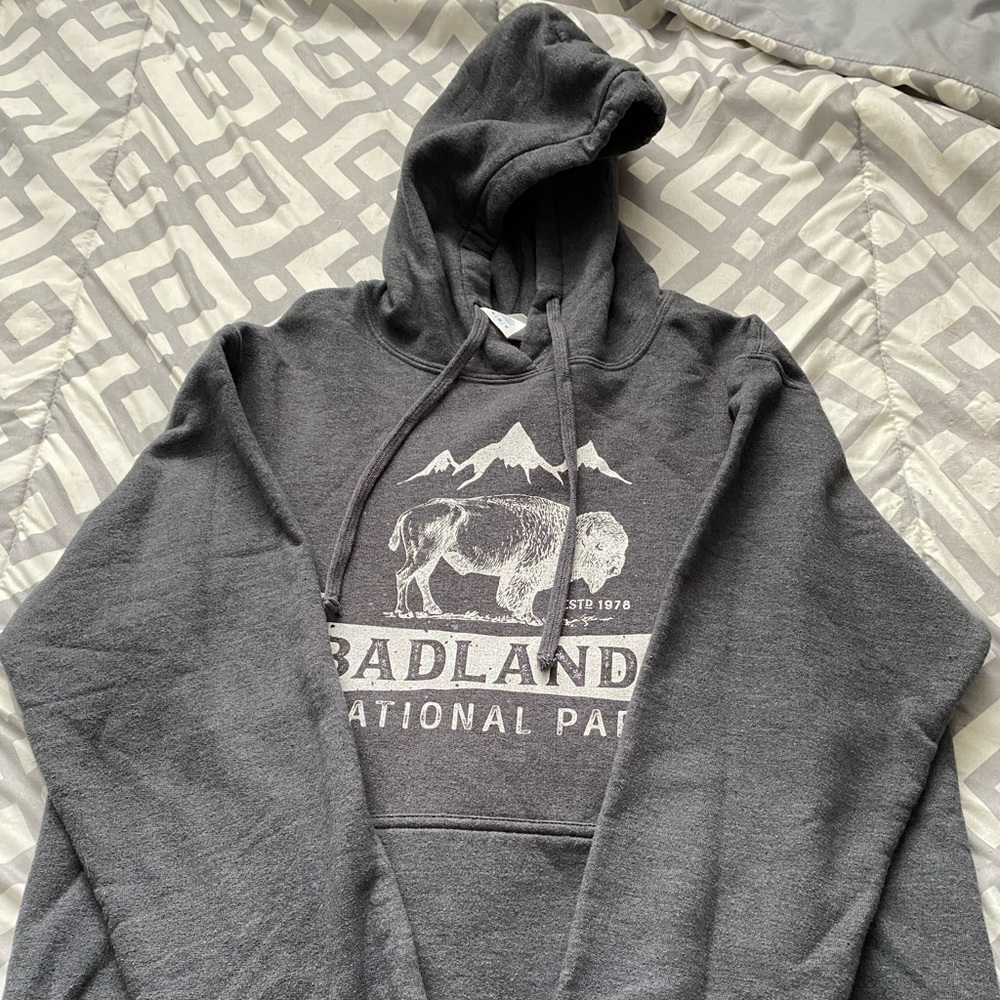 Badlands National Park Hoodie Size M